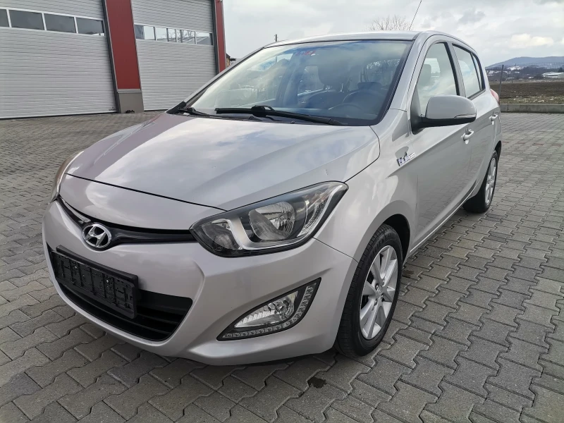 Hyundai I20 1.4 Facetliift , снимка 2 - Автомобили и джипове - 48147833