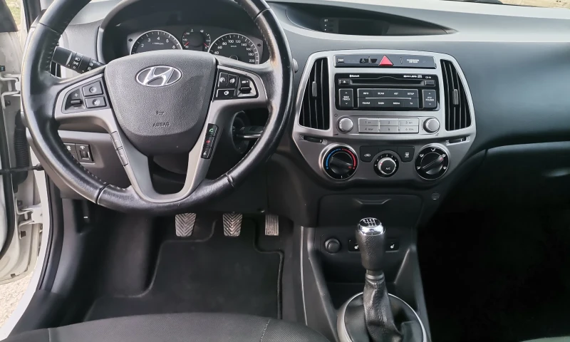 Hyundai I20 1.4 Facetliift , снимка 7 - Автомобили и джипове - 48147833