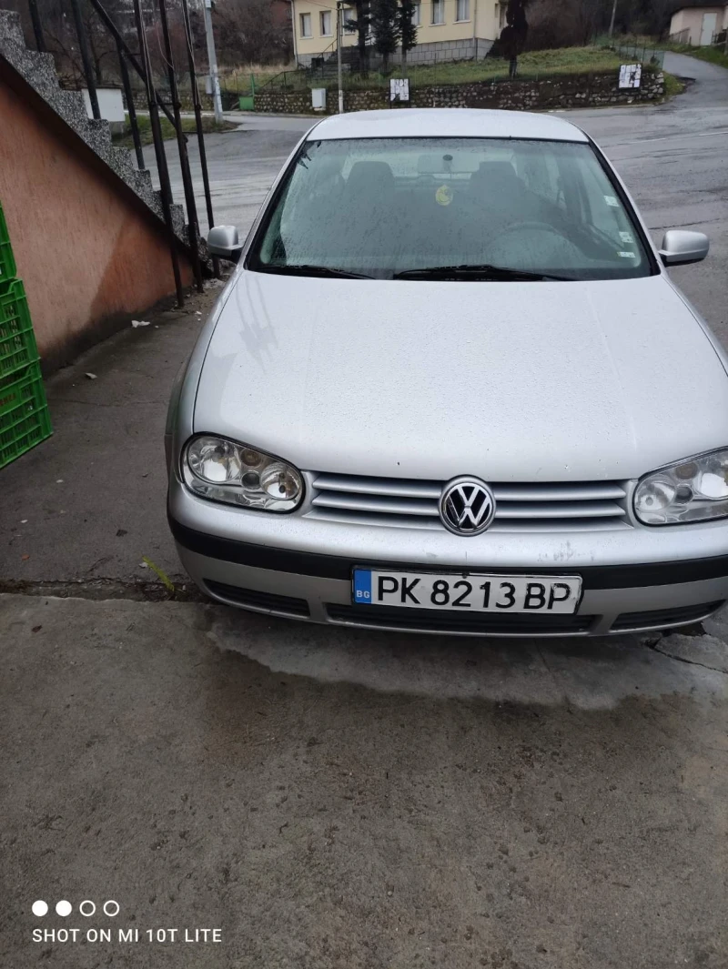 VW Golf, снимка 1 - Автомобили и джипове - 48394634