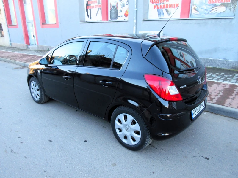 Opel Corsa 1.2i LPG, снимка 8 - Автомобили и джипове - 48690912