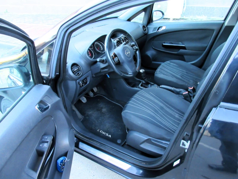 Opel Corsa 1.2i LPG, снимка 9 - Автомобили и джипове - 48690912