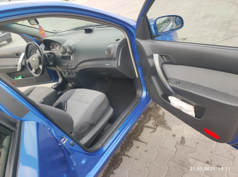Chevrolet Aveo 1.2i, снимка 8 - Автомобили и джипове - 52686714