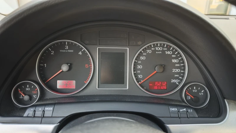 Audi A4 2.0 TDI 140kc., снимка 15 - Автомобили и джипове - 50730233