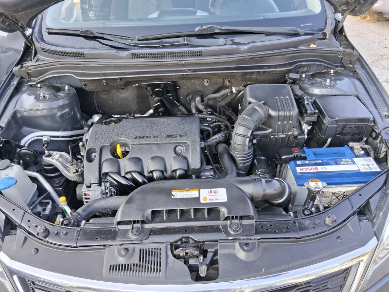 Kia Ceed 1.6 като нова , снимка 15 - Автомобили и джипове - 52659205