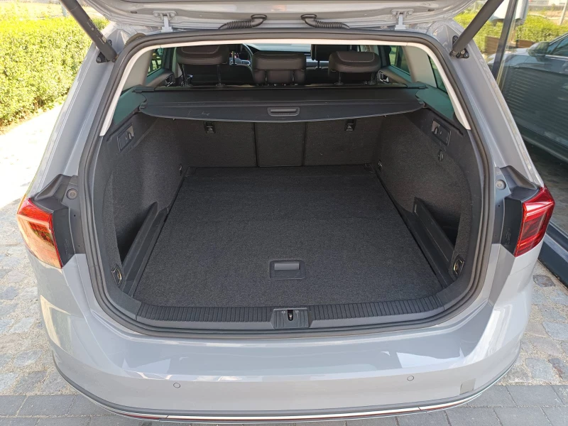 VW Passat 2.0TSI/280к.с.Alltrack/4Motion/N1/ЦЕНАТА Е БЕЗ ДДС, снимка 16 - Автомобили и джипове - 51440111