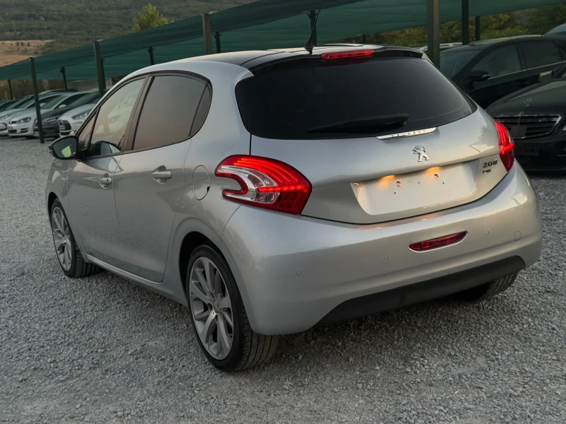 Peugeot 208 1.6 eHDi, снимка 5 - Автомобили и джипове - 51668140