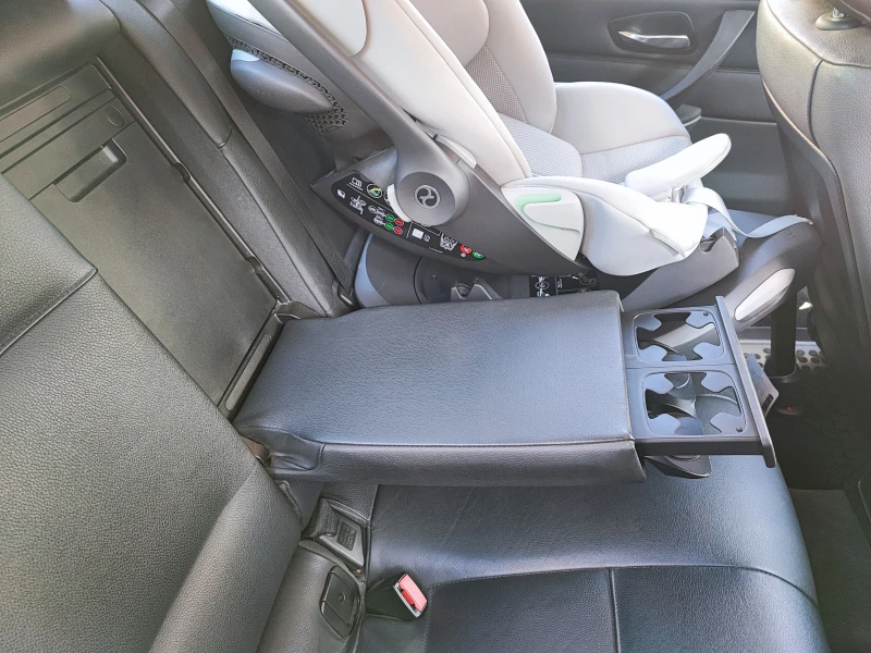 BMW 320, снимка 10 - Автомобили и джипове - 52443450