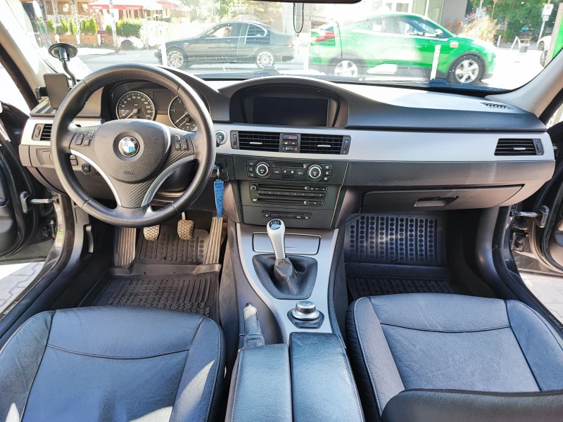 BMW 320, снимка 11 - Автомобили и джипове - 52443450