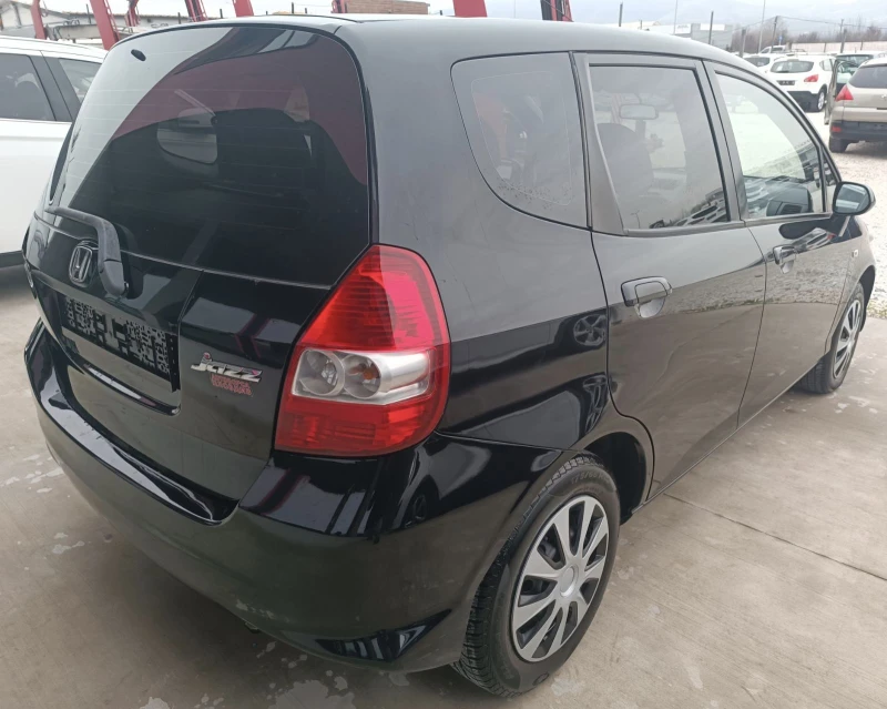 Honda Jazz 1.3i , снимка 4 - Автомобили и джипове - 53457336