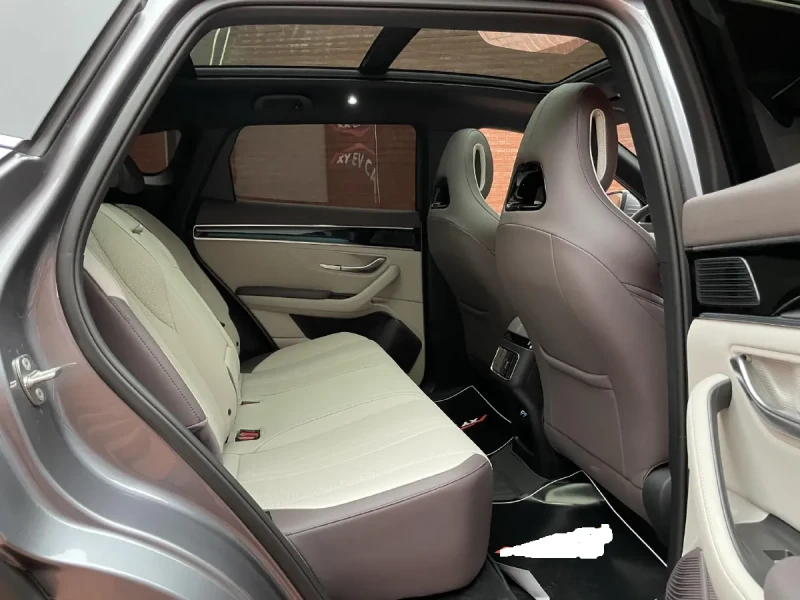 BYD Seal, снимка 9 - Автомобили и джипове - 53572621