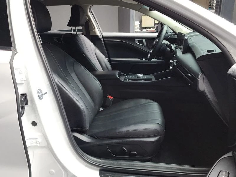 Kia K8 3.5 LPG 2WD| 290к.с., снимка 11 - Автомобили и джипове - 56177607