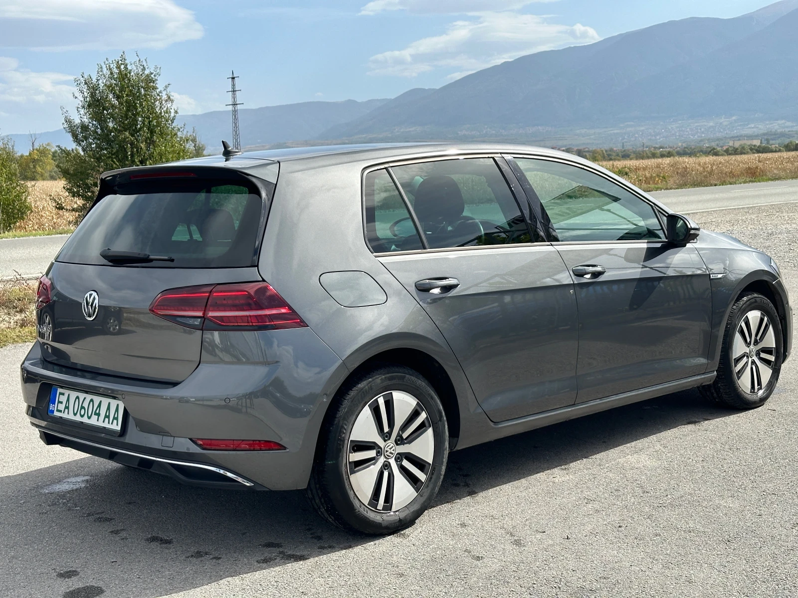 VW Golf E-GOLF - изображение 6