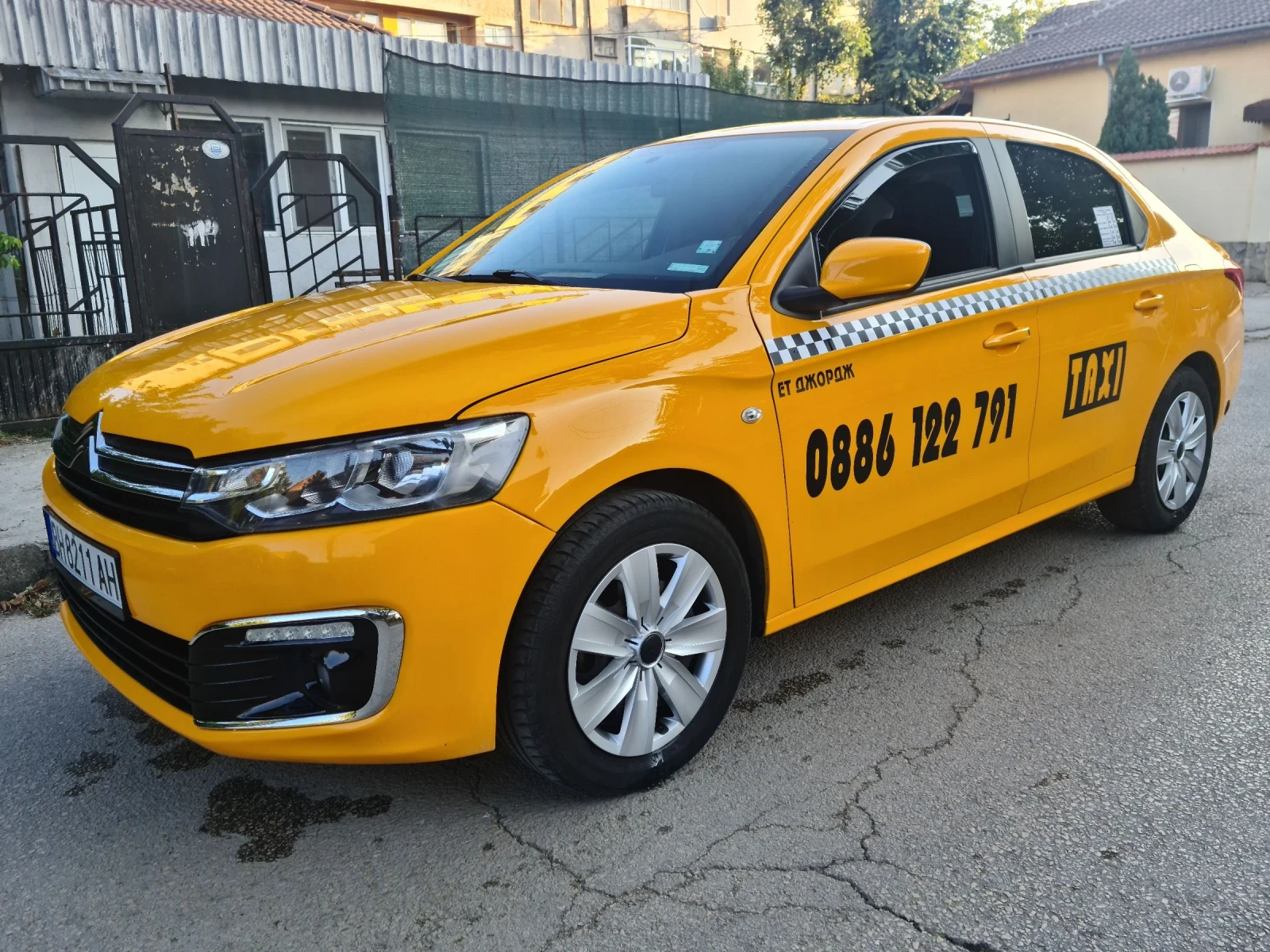 Citroen C-Elysee 1.2i/газ / Бензин  - изображение 2