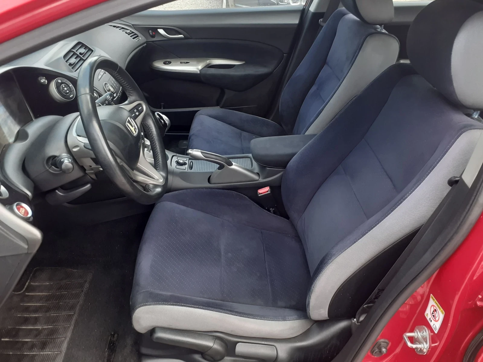 Honda Civic 1.8 113000км.Ксенон, Панорама  - изображение 8
