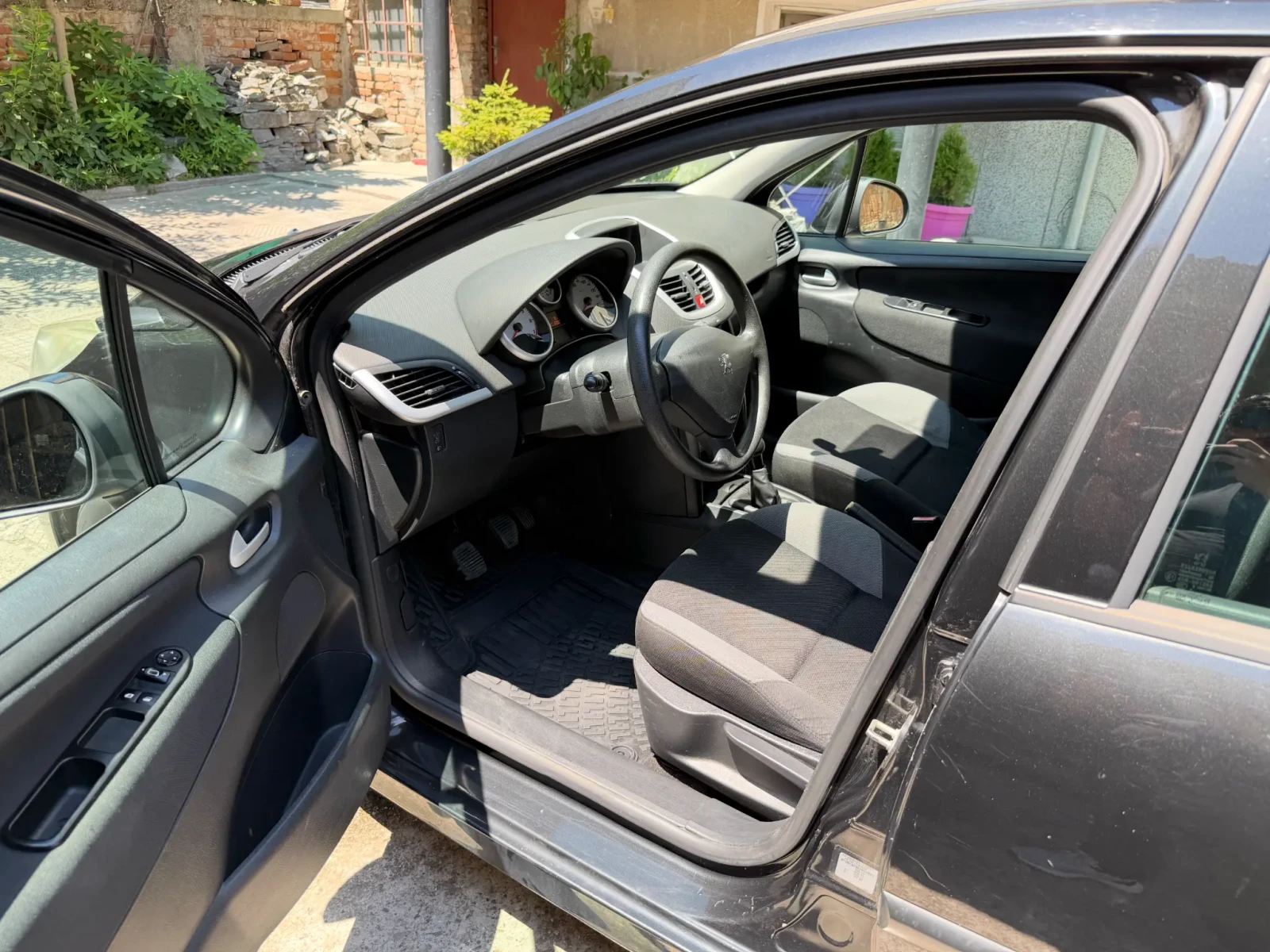 Peugeot 207 1.4 i 16v - изображение 10