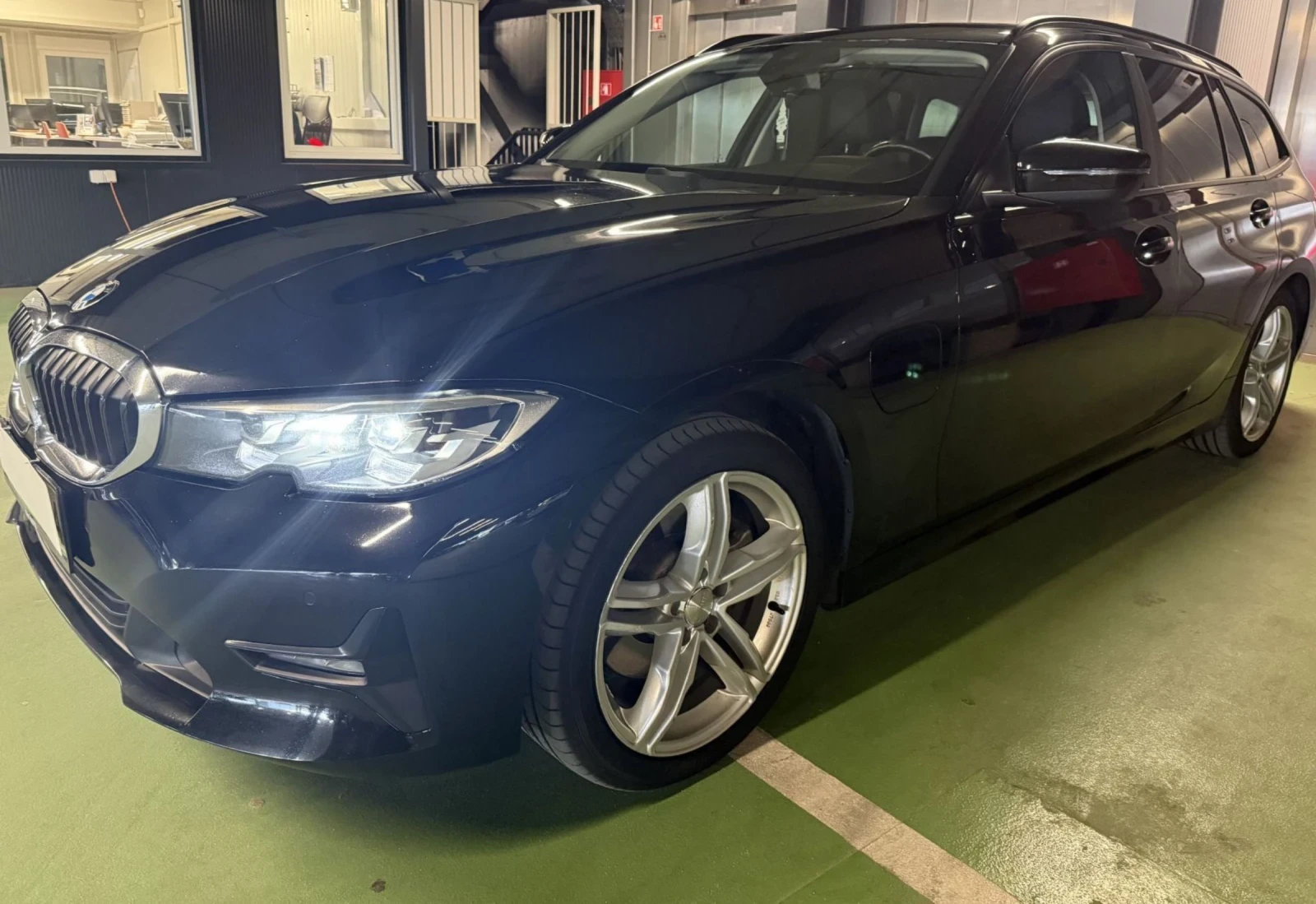 BMW 320 E Touring 150kw.Hybrid.Navi.Xenon.Кamera - изображение 2