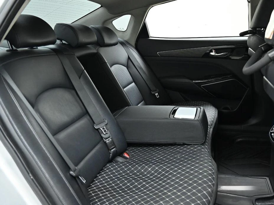 Kia K7 3.0 LPI Trendy * НАЙ-ДОБРА ЦЕНА В БЪЛГАРИЯ*  - изображение 9