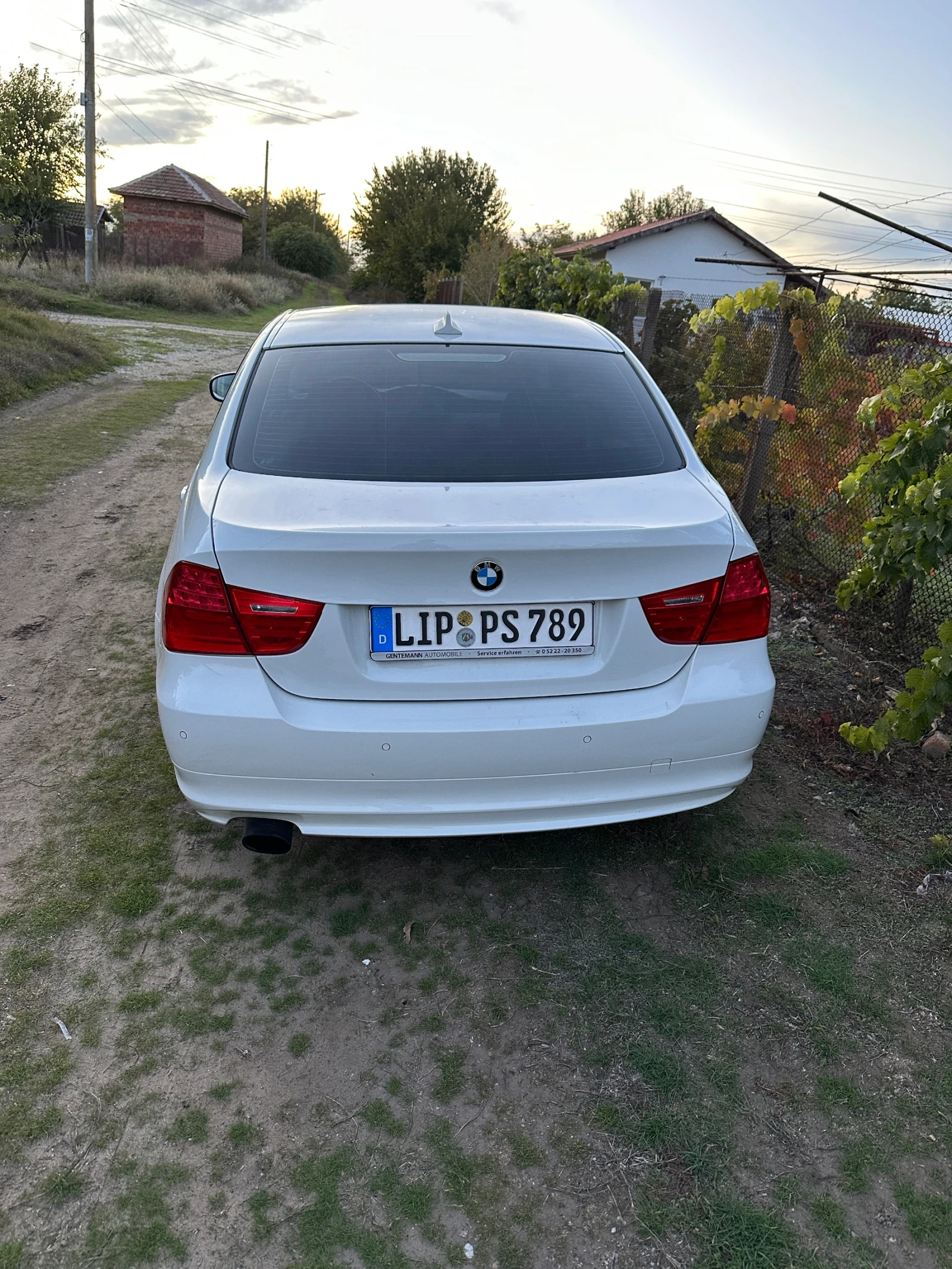 BMW 320  - изображение 5