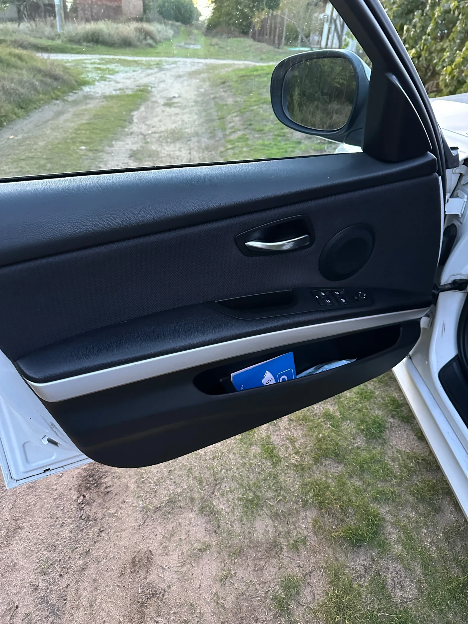 BMW 320  - изображение 9