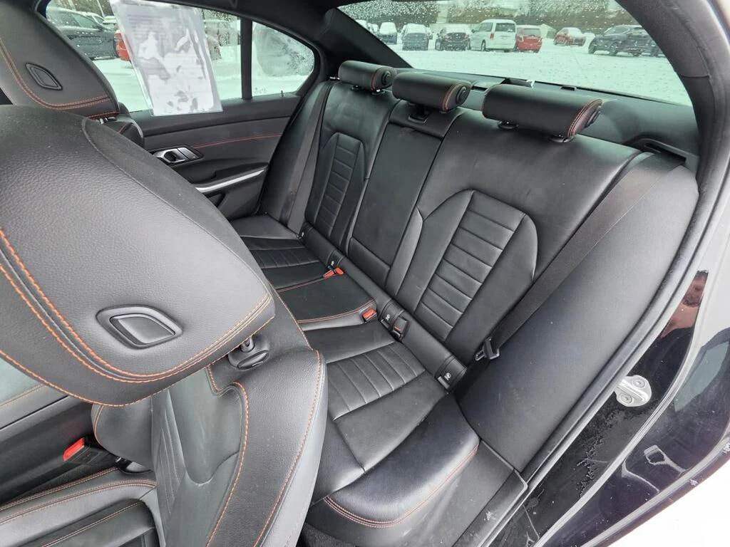 BMW 330 * 330i xDrive berline * CARFAX * ���� �� �� | Mobile.bg � ����������� 12