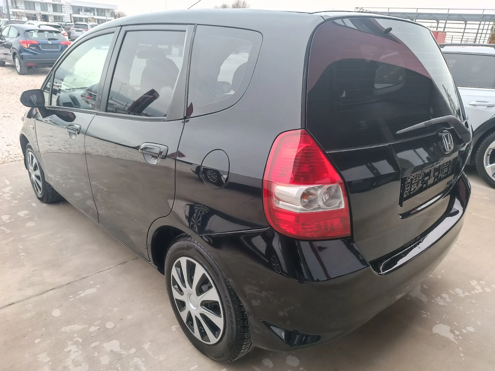 Honda Jazz 1.3i  - изображение 6