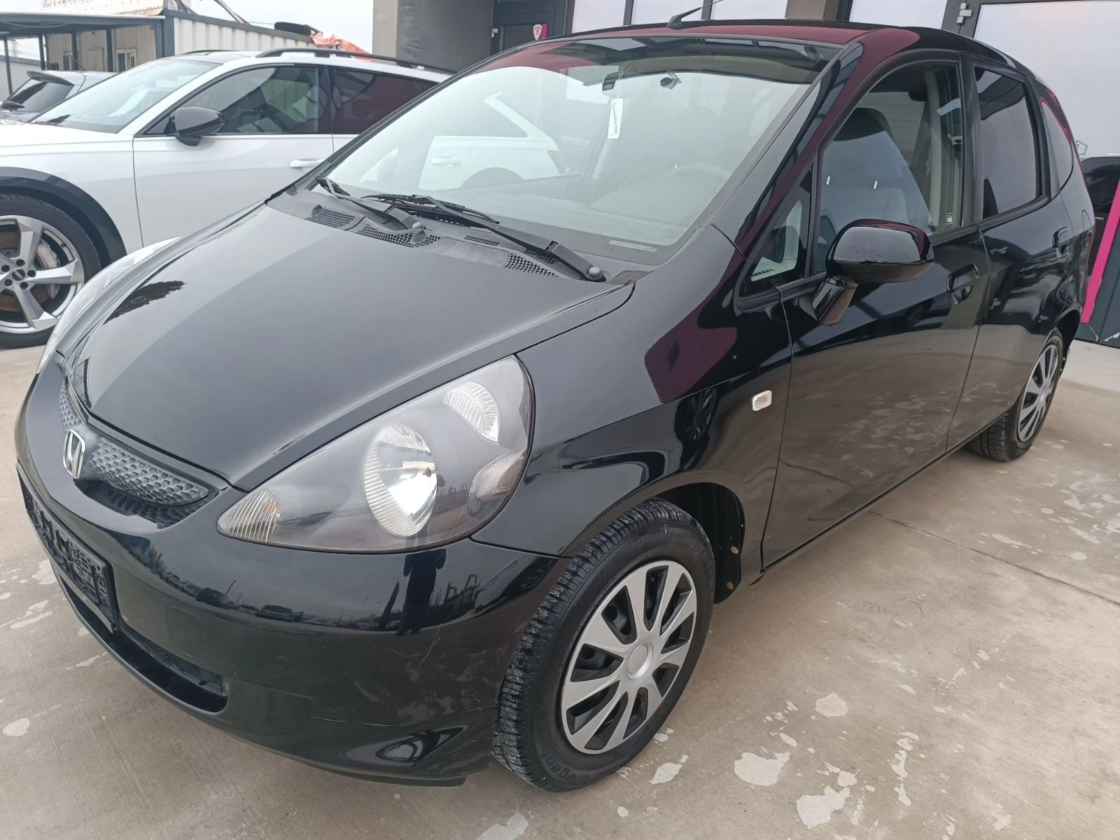 Honda Jazz 1.3i  - изображение 2
