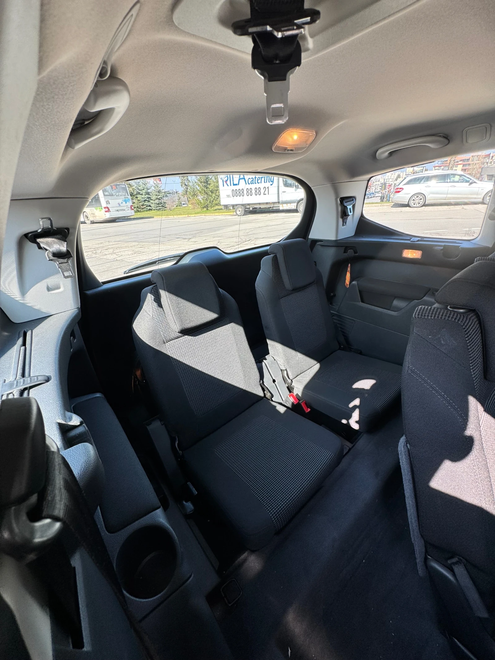 Peugeot 5008, снимка 11 - Автомобили и джипове - 53525141