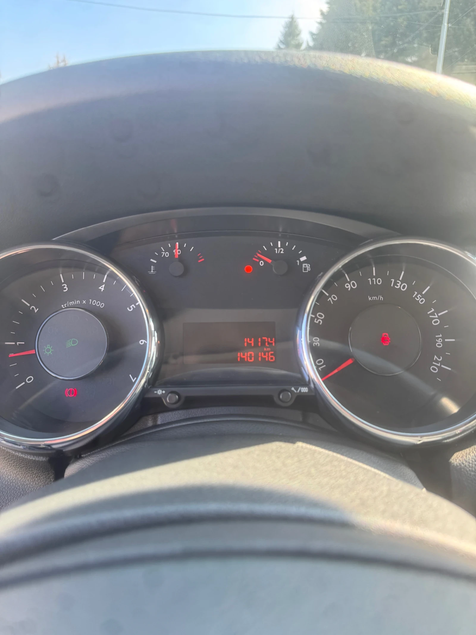 Peugeot 5008, снимка 5 - Автомобили и джипове - 53525141