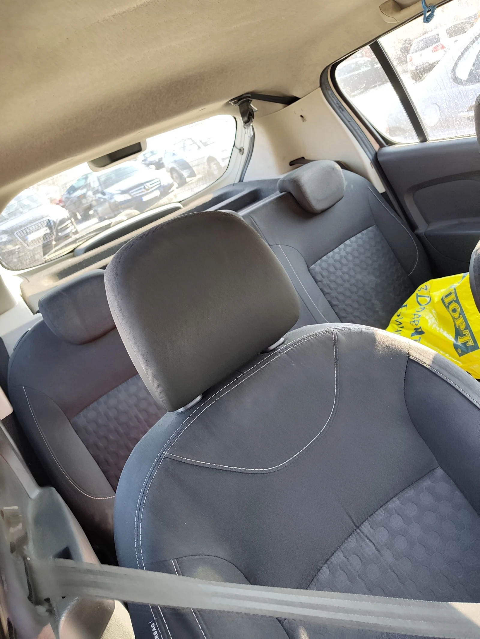 Dacia Sandero, снимка 6 - Автомобили и джипове - 53753046