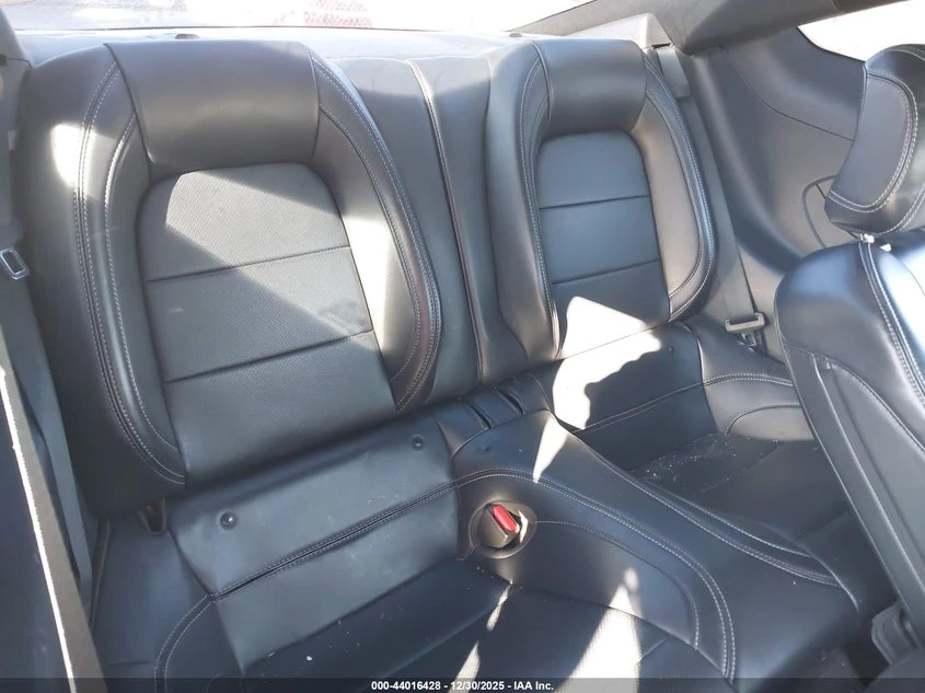 Ford Mustang GT Premium Fastback, снимка 8 - Автомобили и джипове - 54006164