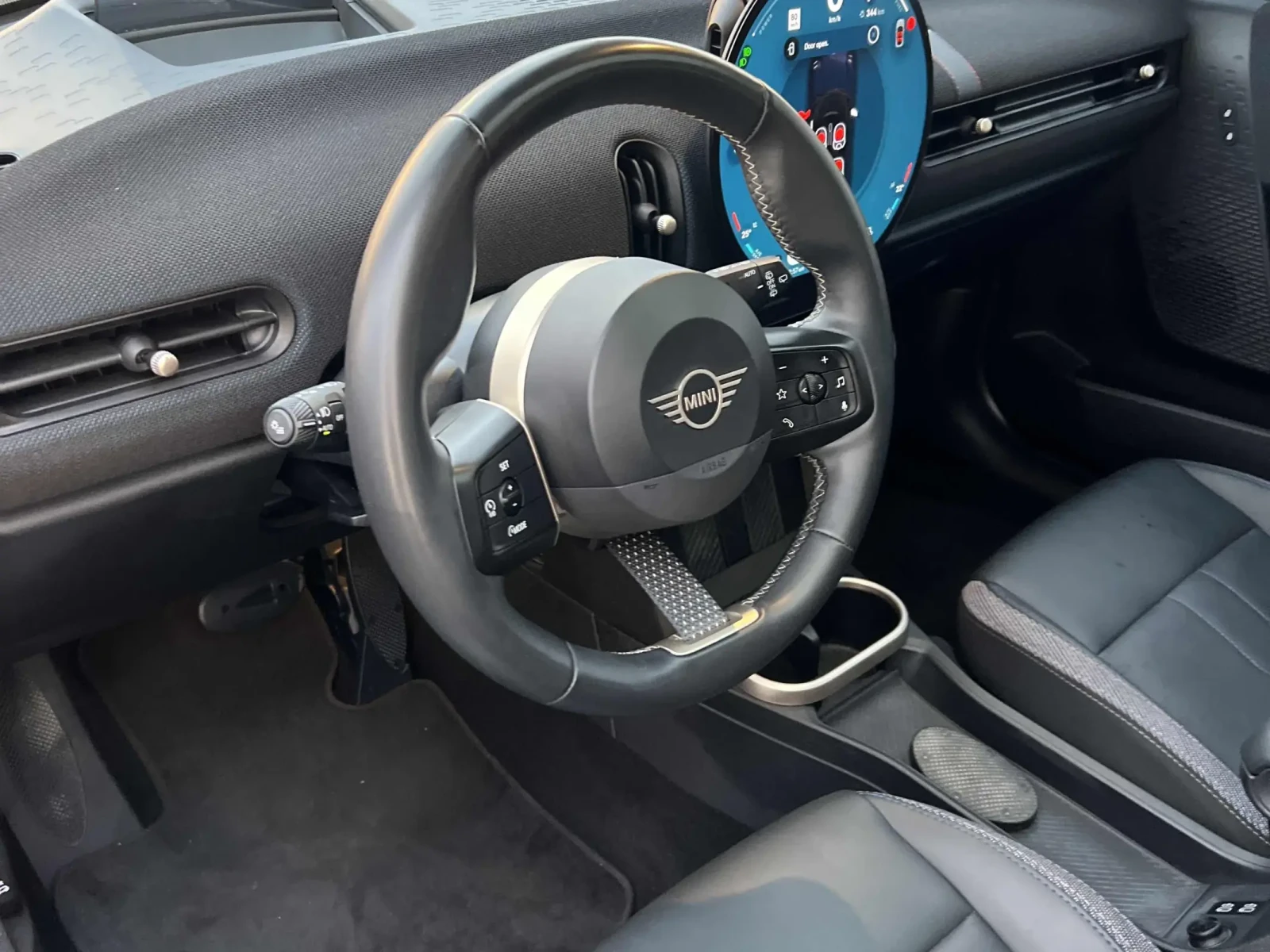 Mini Cooper 3 C * * CARFAX * * АВТО КРЕДИТ * * , снимка 9 - Автомобили и джипове - 54247522