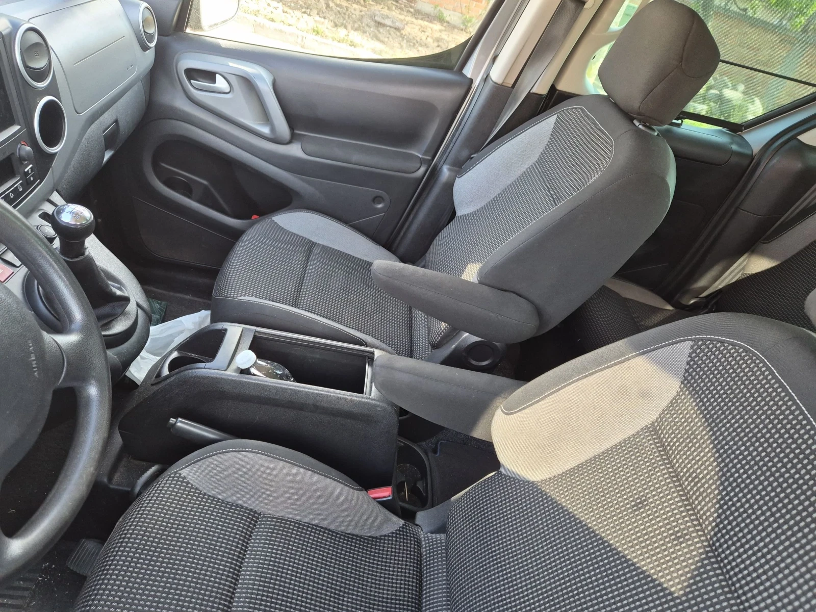 Peugeot Partner, снимка 7 - Автомобили и джипове - 54307679