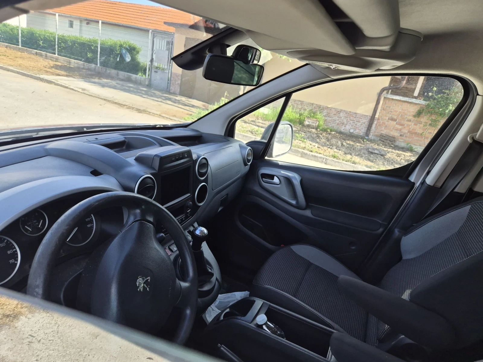 Peugeot Partner, снимка 6 - Автомобили и джипове - 54307679