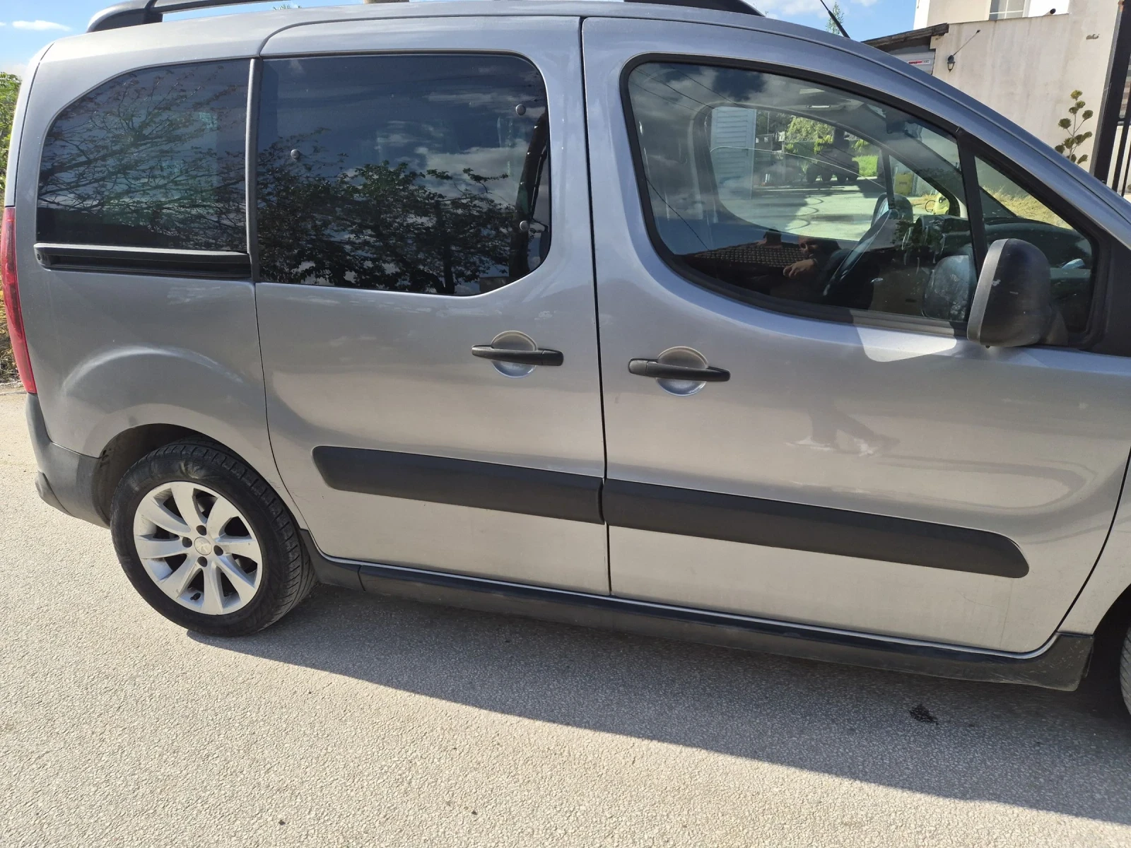 Peugeot Partner, снимка 2 - Автомобили и джипове - 54307679