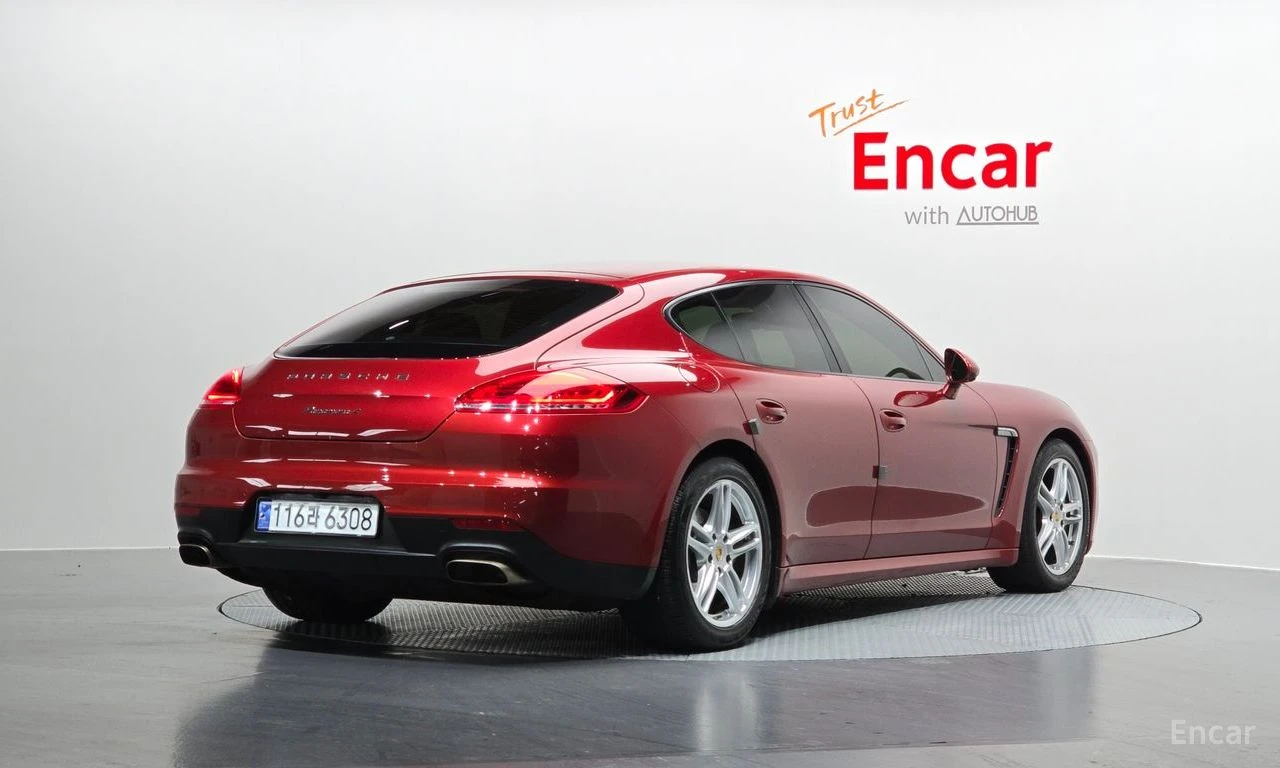 Porsche Panamera 4* 3.6* BOSE* ПОДГРЕВ* 360 КАМЕРИ* КЕЙЛЕС, снимка 3 - Автомобили и джипове - 55013733