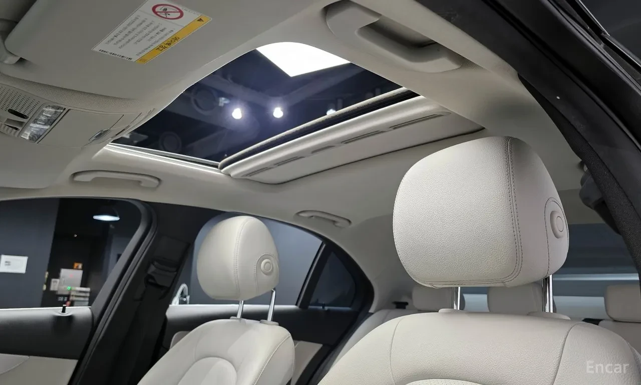 Mercedes-Benz C 220 Avantgarde| LED| LEATHER| NAVI| KAMERA| KEYLESS, снимка 17 - Автомобили и джипове - 55132451