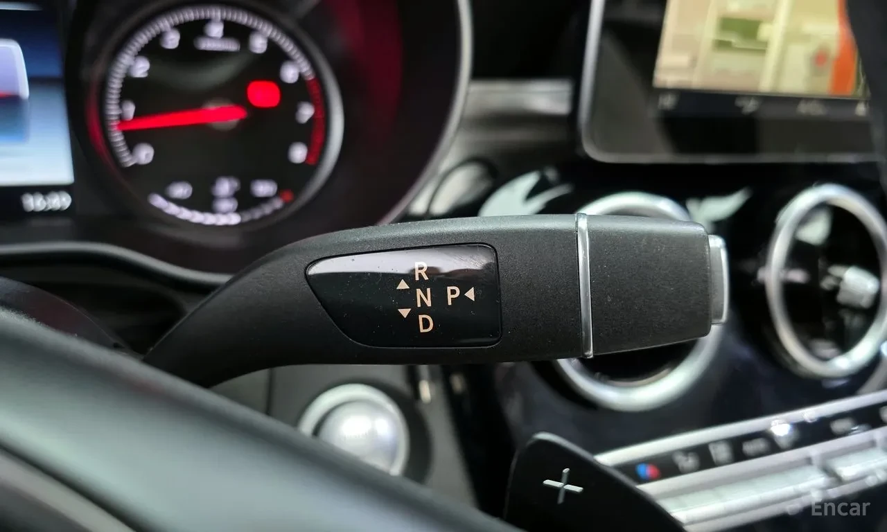 Mercedes-Benz C 220 Avantgarde| LED| LEATHER| NAVI| KAMERA| KEYLESS, снимка 9 - Автомобили и джипове - 55132451
