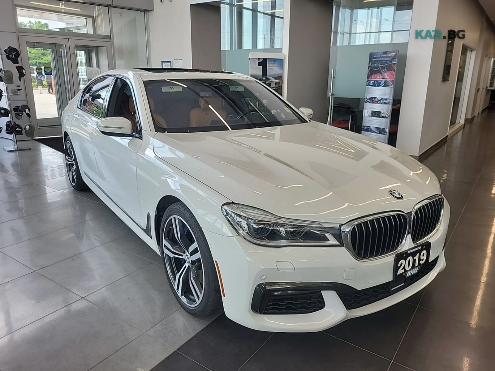 BMW 750 Xdrive * AвтоКредит * (ЦЕНА ДО БГ), снимка 2 - Автомобили и джипове - 55213528
