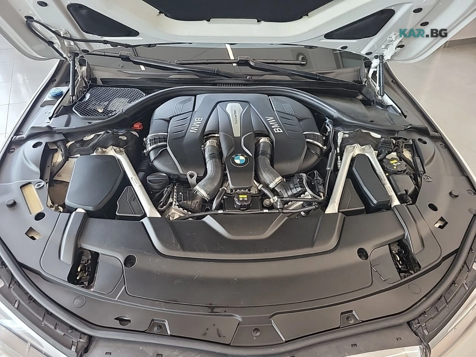 BMW 750 Xdrive * AвтоКредит * (ЦЕНА ДО БГ), снимка 8 - Автомобили и джипове - 55213528