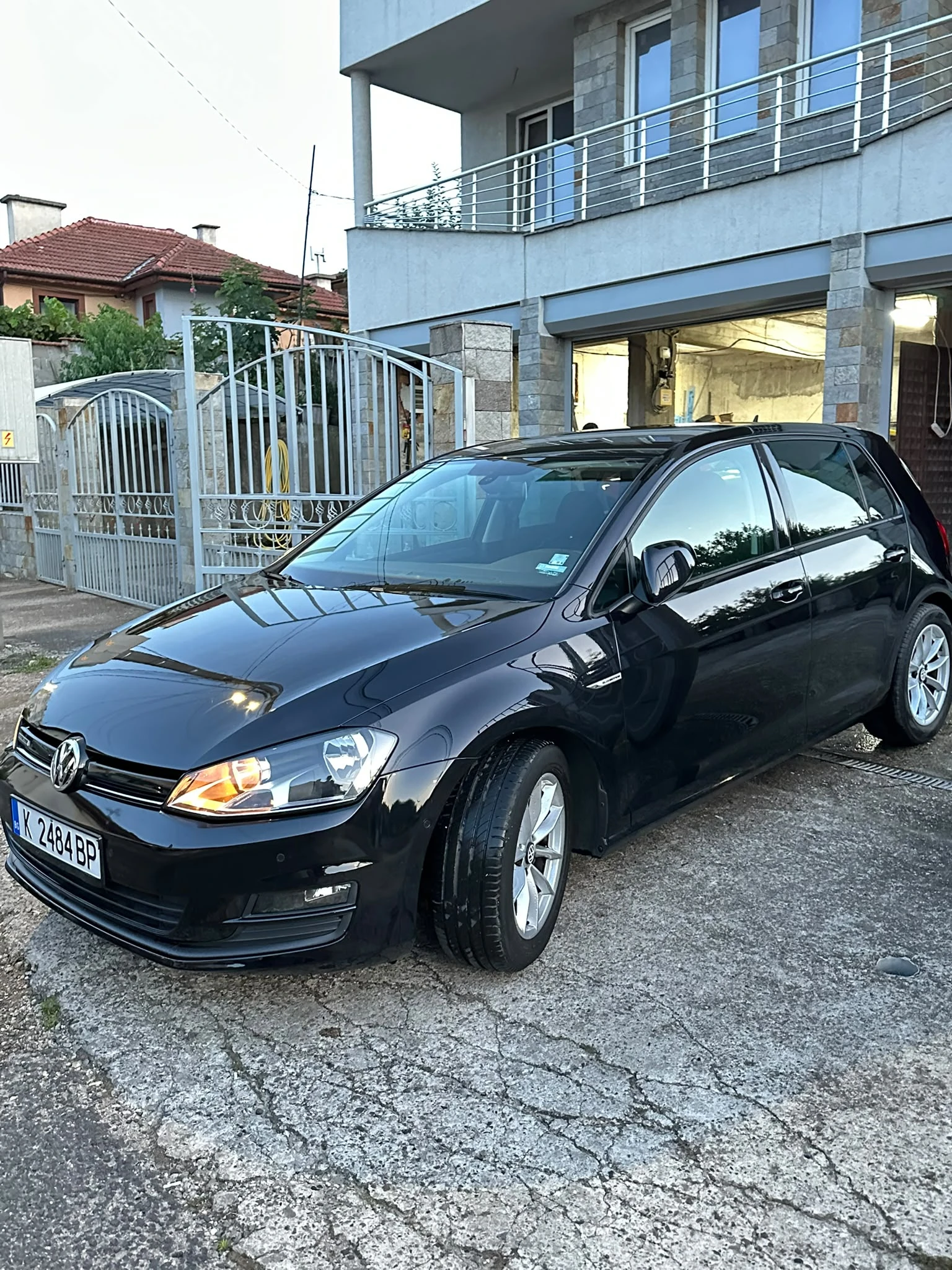 VW Golf 1.6 TDI Bluemotion, снимка 5 - Автомобили и джипове - 55541500