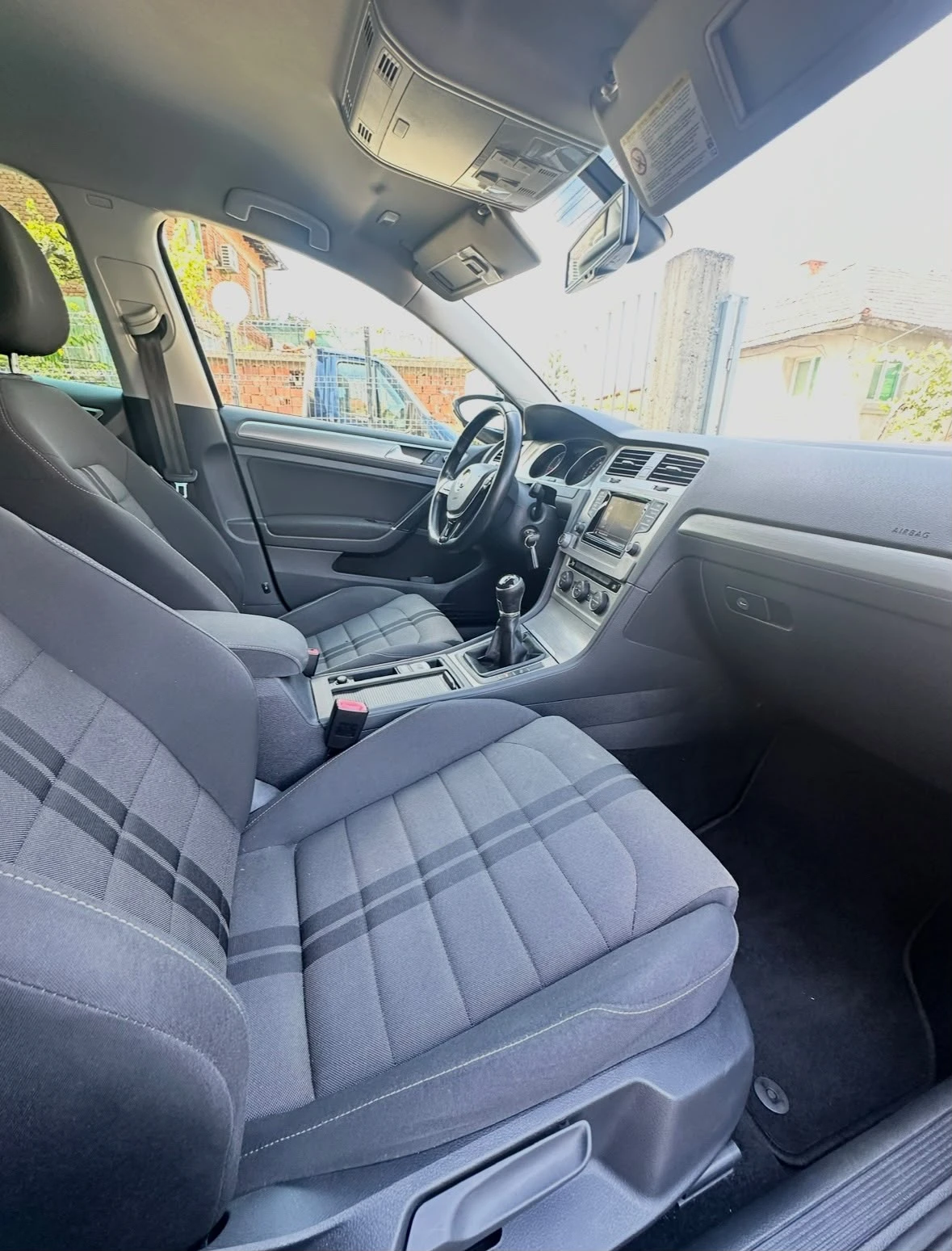 VW Golf 1.6 TDI Bluemotion, снимка 13 - Автомобили и джипове - 55541500