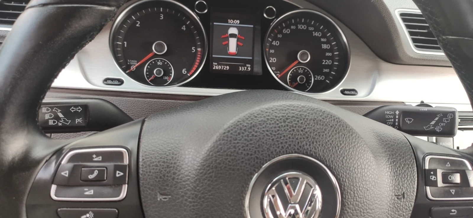 VW Passat, снимка 8 - Автомобили и джипове - 56092327