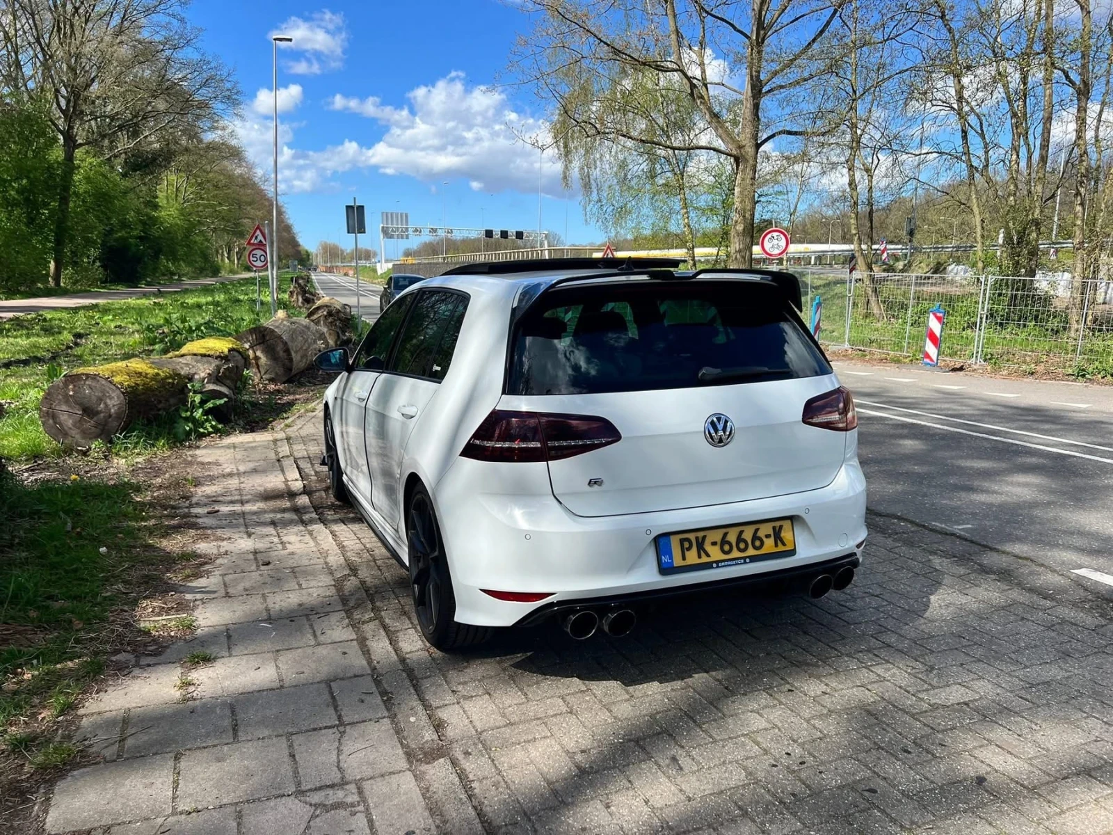 VW Golf, снимка 6 - Автомобили и джипове - 56136423