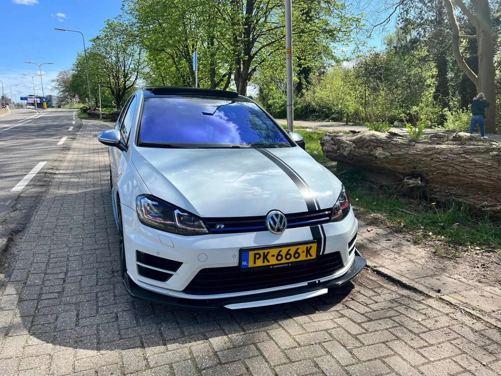 VW Golf, снимка 2 - Автомобили и джипове - 56136423