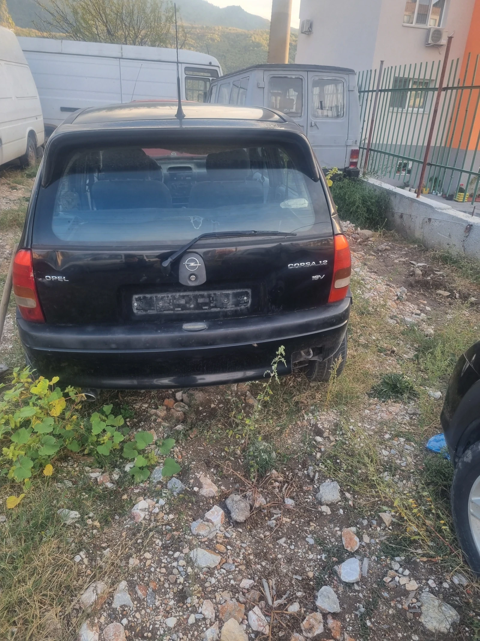 Opel Corsa Бракуван, снимка 3 - Автомобили и джипове - 56521839