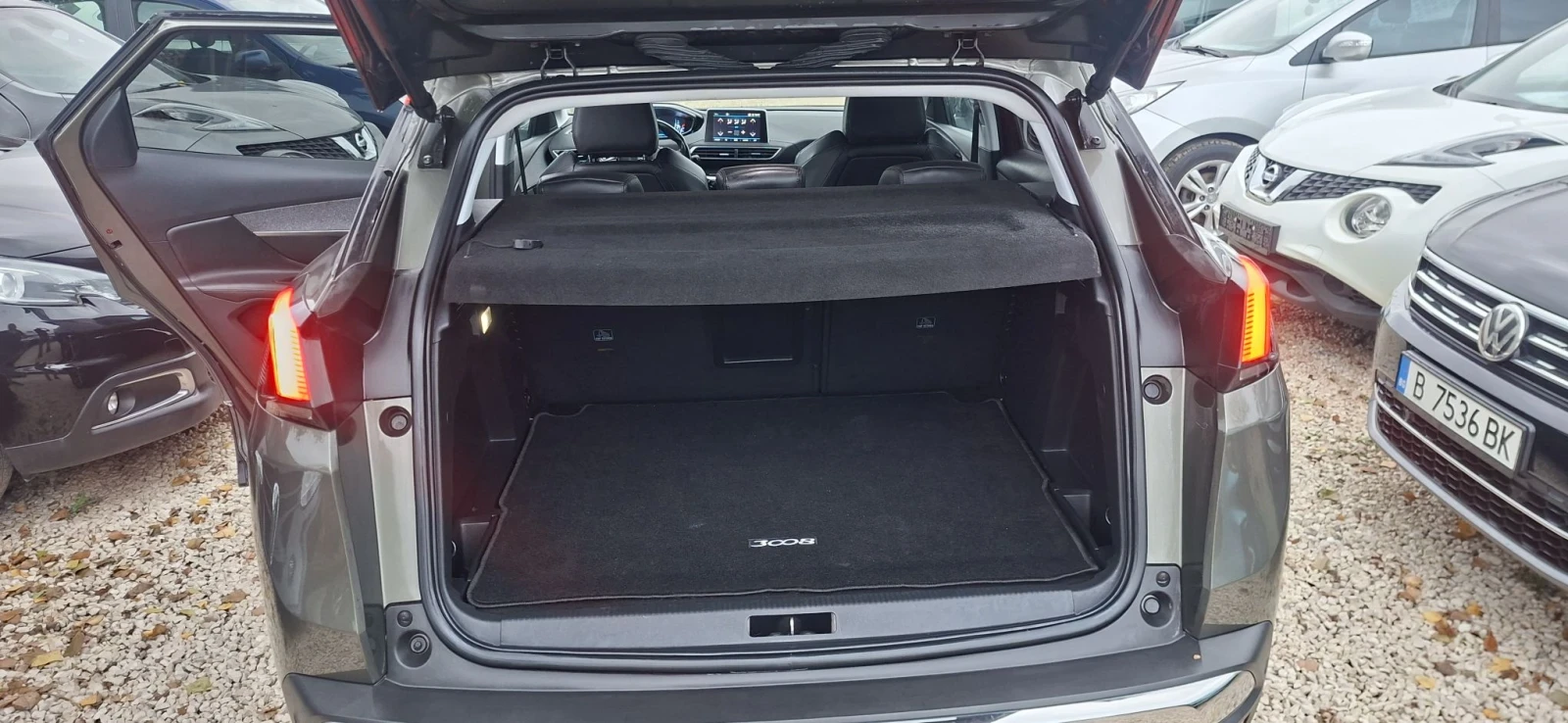 Peugeot 3008 Бензин, снимка 7 - Автомобили и джипове - 56709708