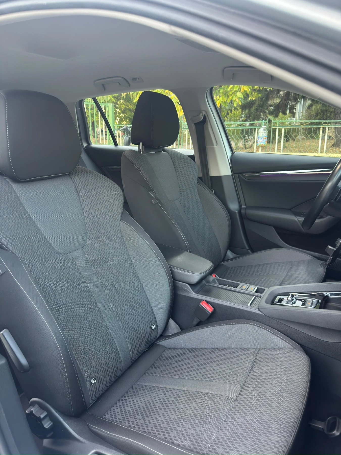 Skoda Octavia 2.0TDI 150KC, снимка 7 - Автомобили и джипове - 56723793
