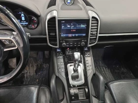 Porsche Cayenne * AWD 4dr * CARFAX * ОБДУХВАНЕ * BOSE * 2 КЛЮЧА, снимка 9
