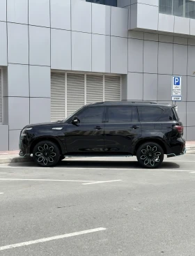 Infiniti QX80 Hawk Edition Custom Tiffany and Black , снимка 2