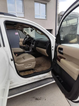 Toyota Sequoia Platinum 5.7 - 14400 € / 28163.95 лв. - 84686827 7